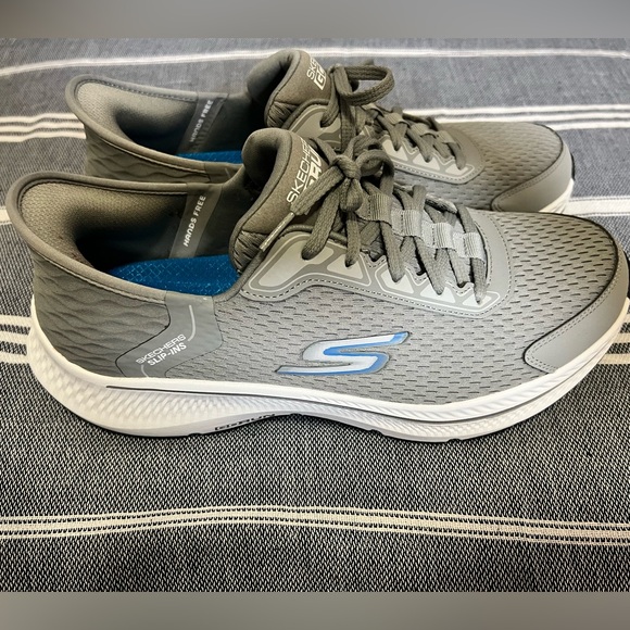 Skechers Men's Hands Free Slip-ins Go Run Consistent 2.0. Empowered Sneaker - Picture 4 of 7
